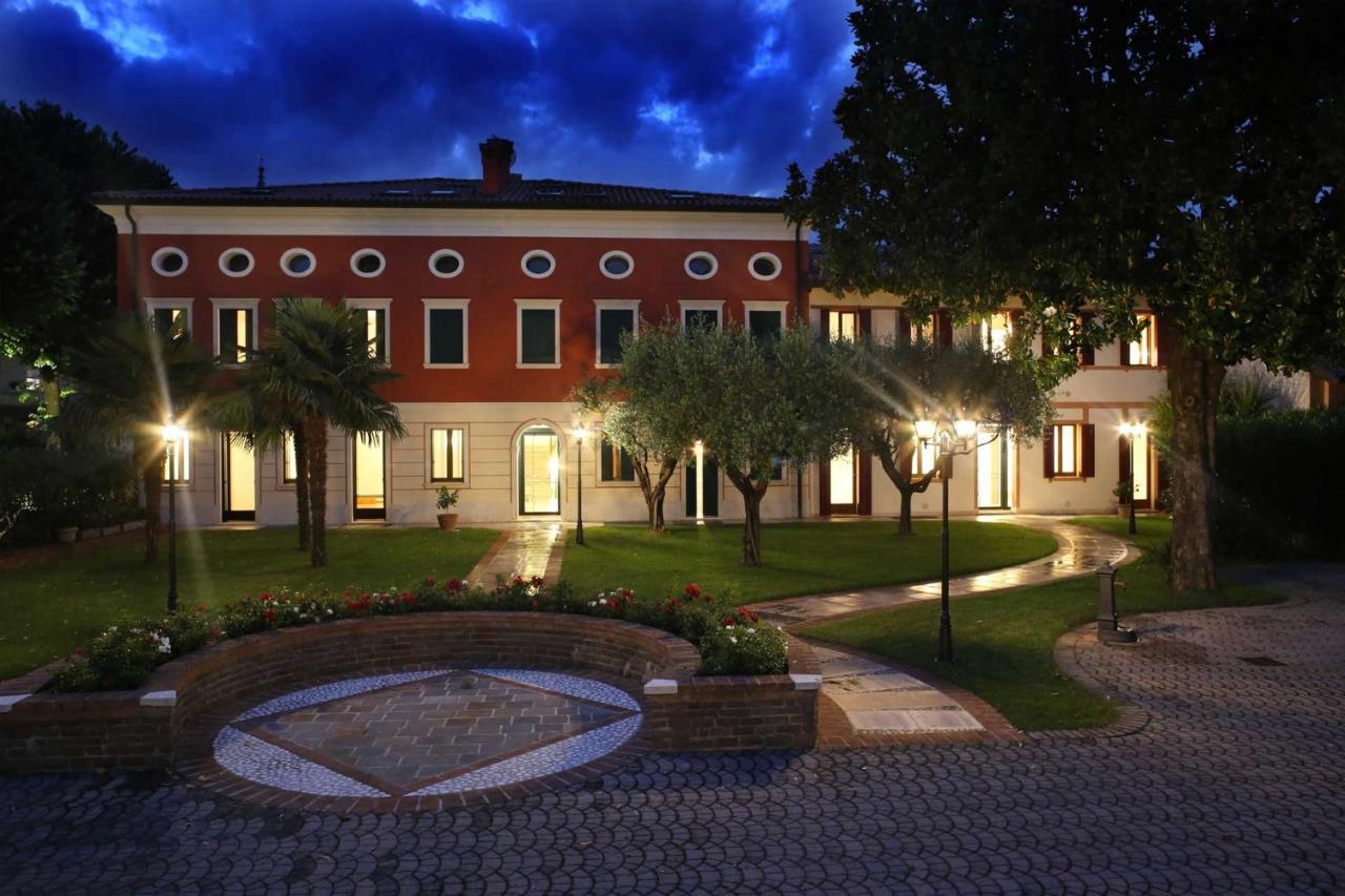 Villa Tiziano ResidenceRosà エクステリア 写真